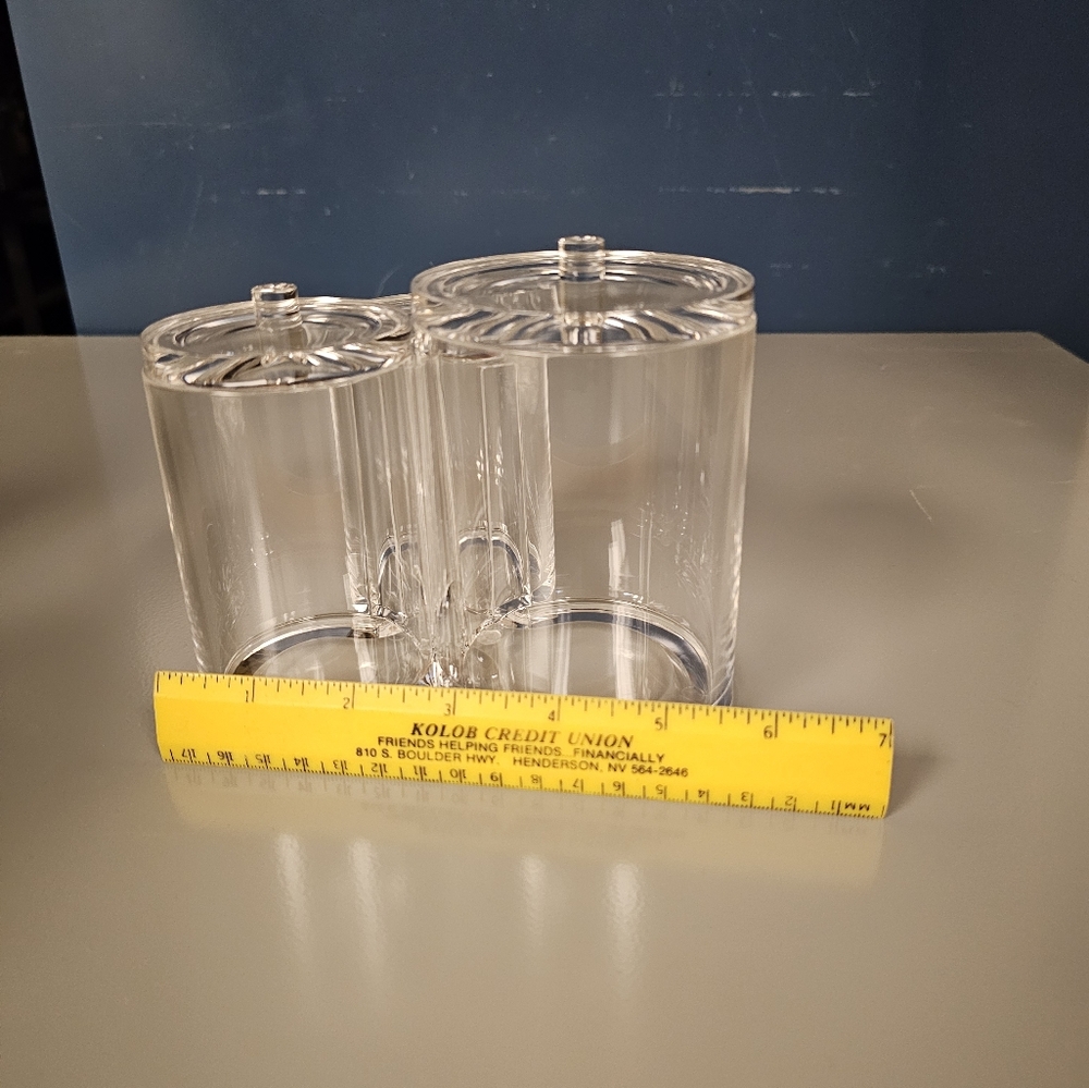 One Piece Set of 3 Clear Tumblers W/ Lids - Picture 4 of 4